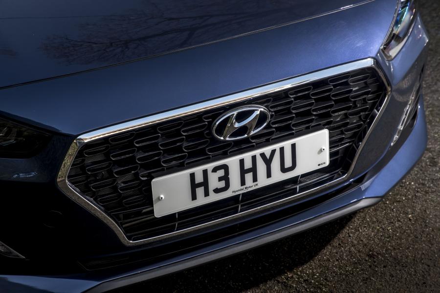 Детали экстерьера Hyundai i30 Fastback (PD) 2018 года  (UK) (фото 37 из 40)